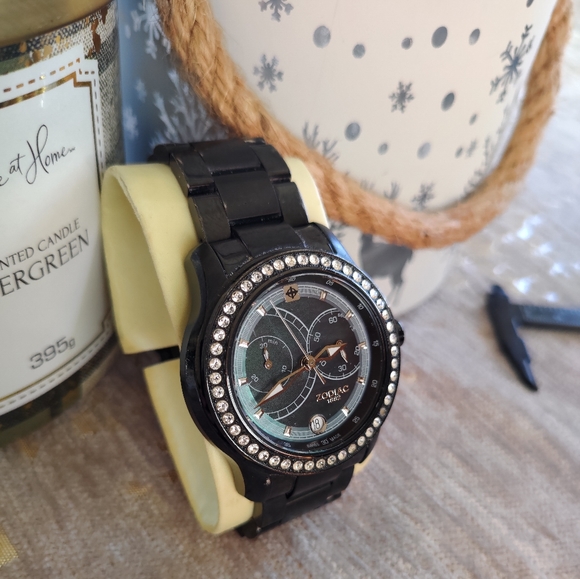 [SOLD ELSEWHERE] Black Women's Zodiac Watch Swiss Made - Picture 12 of 14